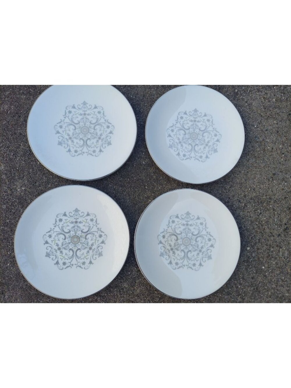 4 Royal Worcester Bridal Lace 6" Bread & Butter Plates